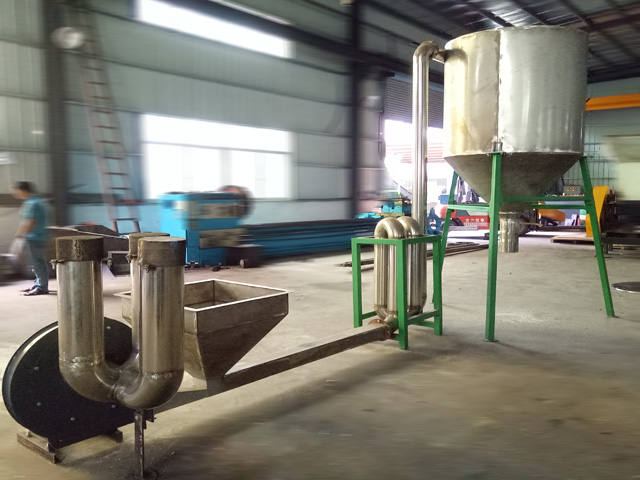 干燥機(jī)、吹風(fēng)存料斗